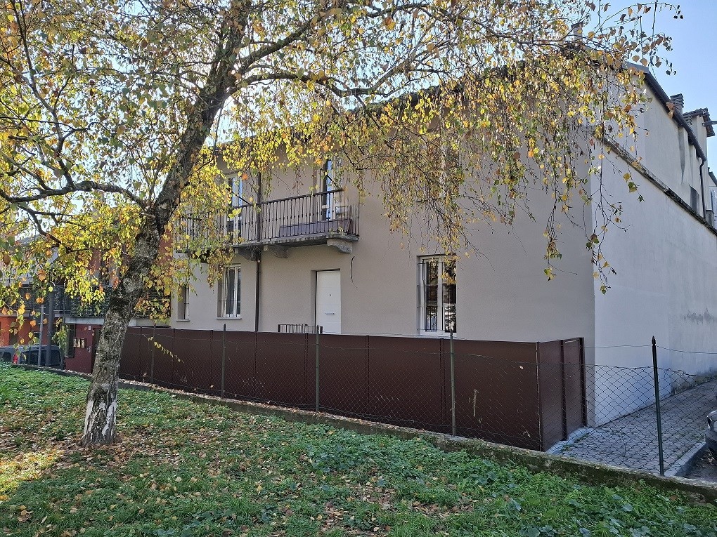 PIAZZA SAN ROCCO FRONTE TRIBUNALE DI ASTI